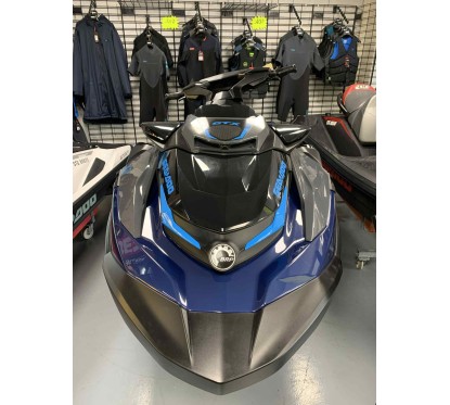 Découvrez le Sea-Doo GTX 230 2025 - Pack Tech chez Matos Import